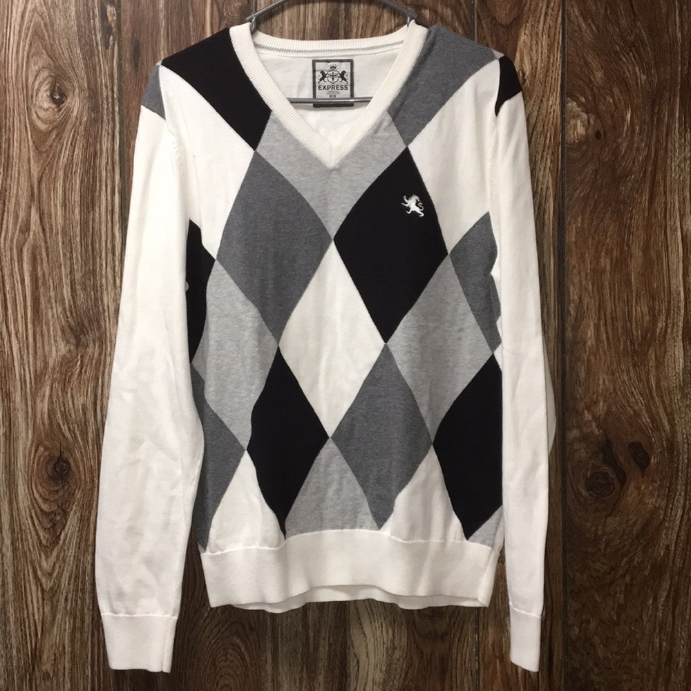 Express men’s v-neck sweater